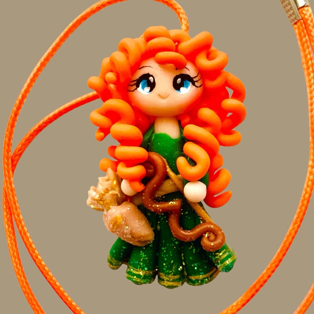Large 3D Princess Merida of Disney Movie Brave Handmade Orange & Green Necklace - Picture 2 of 3